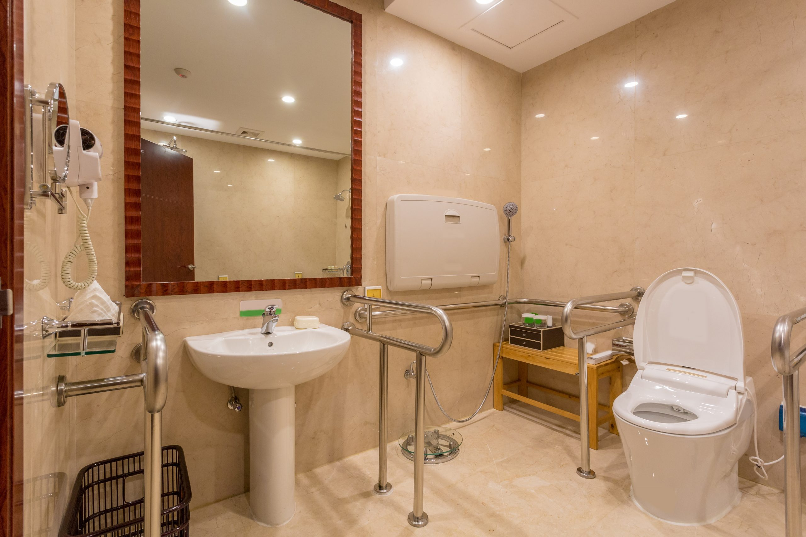 bathroom accessibility remodeling