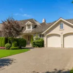 Garage Conversion vs Detached ADU – The Curb Appeal Debate